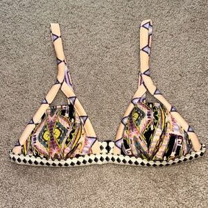 Ladies Victoria's Secret Pink and Purple Geometric padded Bikini Top. Sz Small